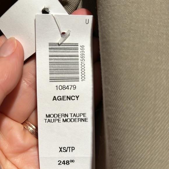 NWT Aritzia Babaton Agency Blazer Modern Taupe XS | 108479 - Picture 3 of 3